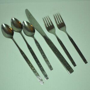 Vintage Wm Rogers And Sons Stainless Flatware Assorted Pieces Same Pattern 6 Pcs